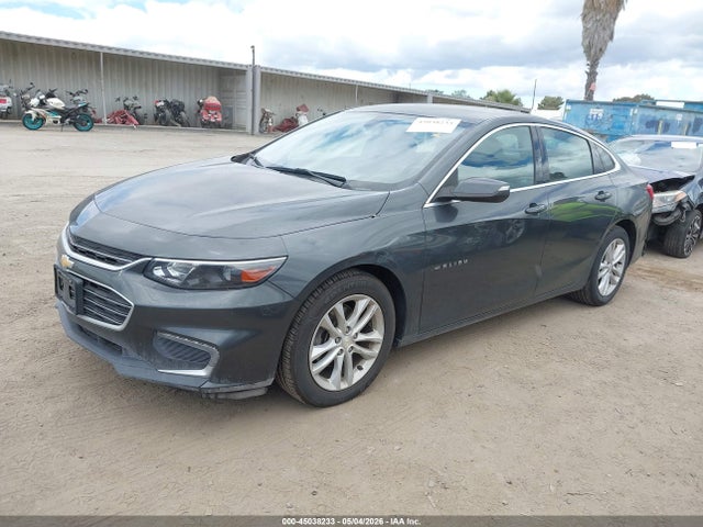 1G1ZD5ST1JF157639 Chevrolet MALIBU LT