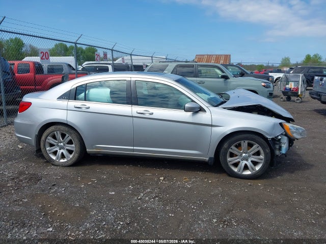 2012 Chrysler 200 Touring მანქანა იყიდება აუქციონზე, vin: 1C3CCBBB4CN177094, აუქციონის ნომერი: 45038244