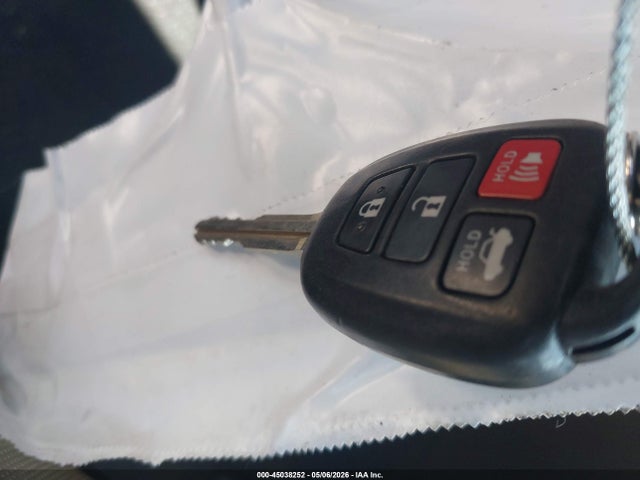 Toyota Corolla Le Plus 2015 5YFBURHE0FP187031 Image 11