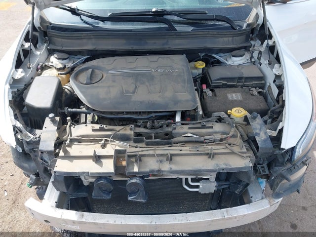 45038257 :رقم المزاد ، 1C4PJMCS3GW215928 vin ، 2016 Jeep Cherokee Latitude مزاد بيع