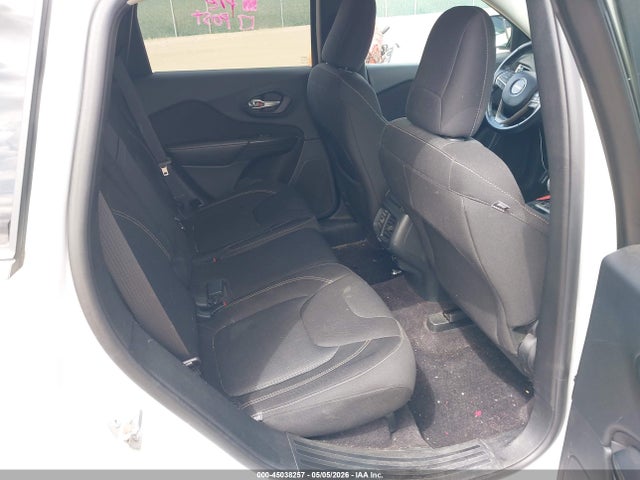 45038257 :رقم المزاد ، 1C4PJMCS3GW215928 vin ، 2016 Jeep Cherokee Latitude مزاد بيع