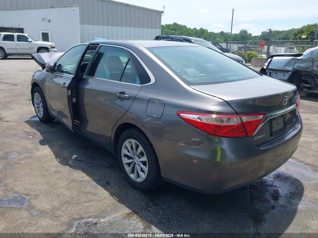2016 Toyota Camry Le მანქანა იყიდება აუქციონზე, vin: 4T1BF1FK5GU131025, აუქციონის ნომერი: 45038272