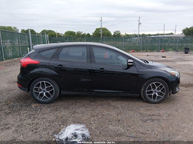 Ford FOCUS SEL 2017 1FADP3M22HL229693 Image 13