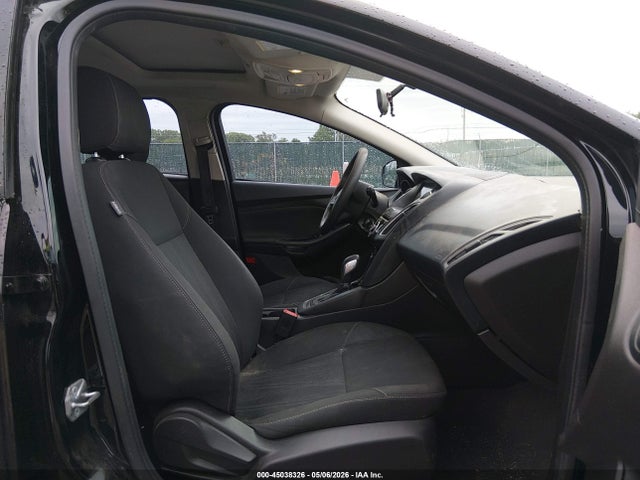 Ford FOCUS SEL 2017 1FADP3M22HL229693 Image 5