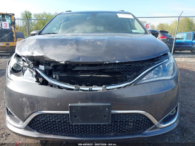 Продаж на аукціоні авто 2017 Chrysler Pacifica Touring-l, vin: 2C4RC1BG9HR719988, номер лоту: 45038337