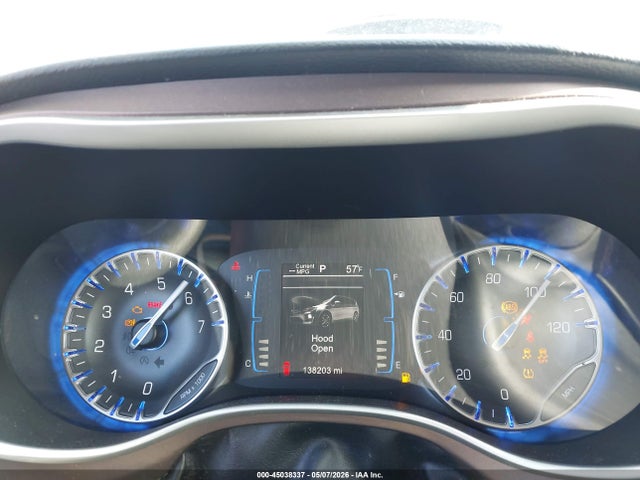 Продаж на аукціоні авто 2017 Chrysler Pacifica Touring-l, vin: 2C4RC1BG9HR719988, номер лоту: 45038337