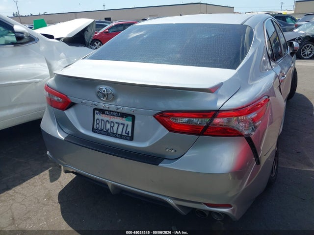 Продажа на аукционе авто 2018 Toyota Camry Se, vin: 4T1B11HK5JU599405, номер лота: 45038345