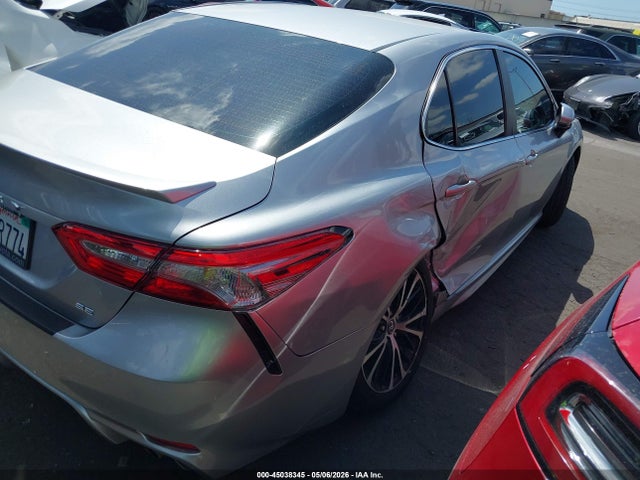 Продажа на аукционе авто 2018 Toyota Camry Se, vin: 4T1B11HK5JU599405, номер лота: 45038345