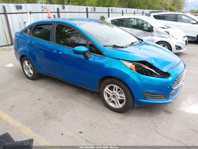 Ford FIESTA SE 2017 3FADP4BJXHM130599 Image 1