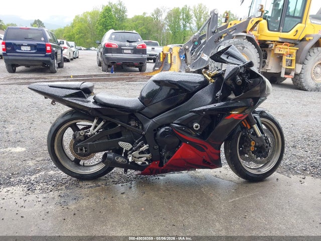 45038359 :رقم المزاد ، JYARN10E43A010227 vin ، 2003 Yamaha Yzfr1 مزاد بيع