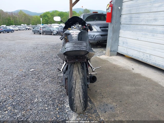 45038359 :رقم المزاد ، JYARN10E43A010227 vin ، 2003 Yamaha Yzfr1 مزاد بيع