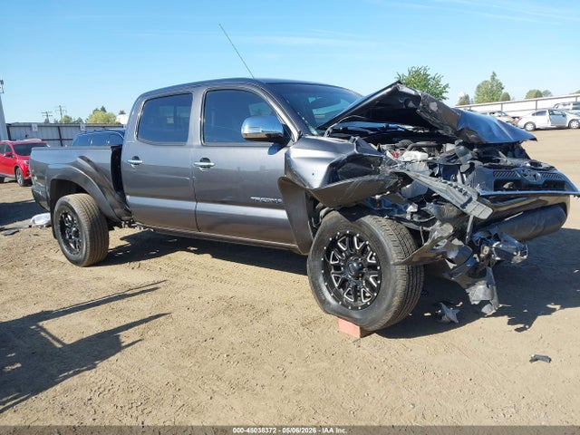 2013 Toyota Tacoma V6 მანქანა იყიდება აუქციონზე, vin: 5TFMU4FNXDX016865, აუქციონის ნომერი: 45038372