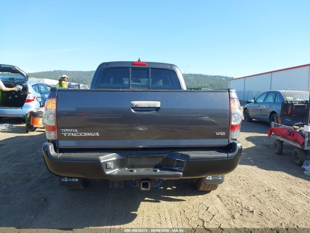 2013 Toyota Tacoma V6 მანქანა იყიდება აუქციონზე, vin: 5TFMU4FNXDX016865, აუქციონის ნომერი: 45038372