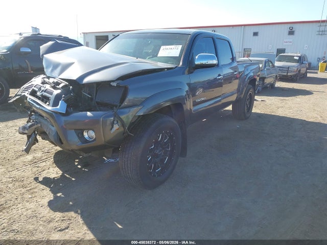 2013 Toyota Tacoma V6 მანქანა იყიდება აუქციონზე, vin: 5TFMU4FNXDX016865, აუქციონის ნომერი: 45038372