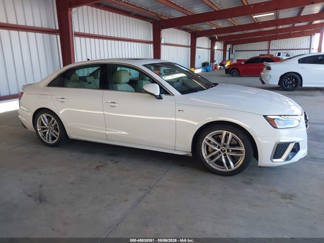 2024 Audi A4 Premium 45 Tfsi S Line Quattro S Tronic მანქანა იყიდება აუქციონზე, vin: WAUDAAF40RN010314, აუქციონის ნომერი: 45038381