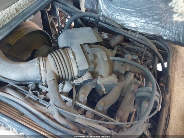 Продажа на аукционе авто 2000 Ford F550 Super Duty Stripped Chass, vin: 3FCNF53S7YJA04944, номер лота: 45038435