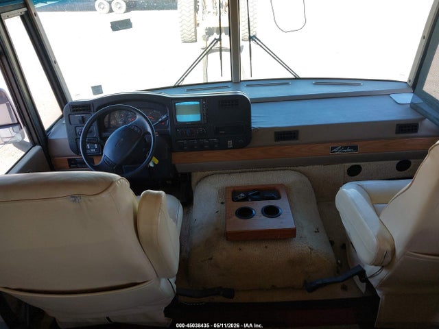 Продажа на аукционе авто 2000 Ford F550 Super Duty Stripped Chass, vin: 3FCNF53S7YJA04944, номер лота: 45038435