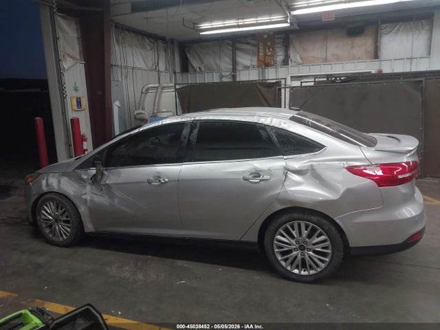 Ford Focus Titanium 2018 1FADP3J27JL250033 Image 14