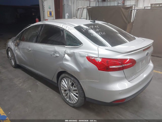 Ford Focus Titanium 2018 1FADP3J27JL250033 Image 3