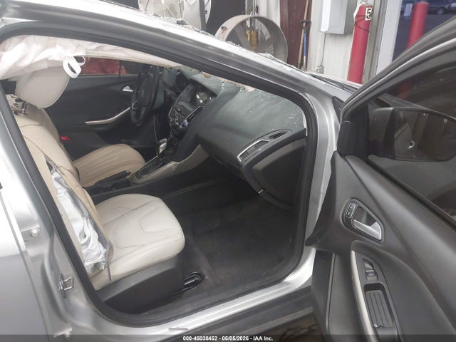 Ford Focus Titanium 2018 1FADP3J27JL250033 Image 5