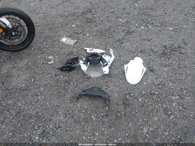 45038455 :رقم المزاد ، JH2SC7717SK800431 vin ، 2025 Honda Cbr1000 Rr مزاد بيع