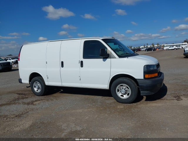 1GCWGAFG6J1275626 Chevrolet Express 2500 Work Van