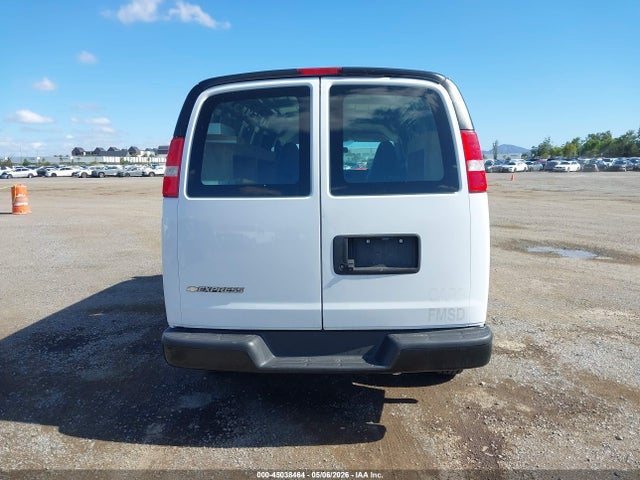 1GCWGAFG6J1275626 Chevrolet Express 2500 Work Van
