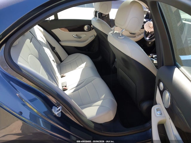 55SWF4KB8GU135056 Mercedes-Benz C-class C 300
