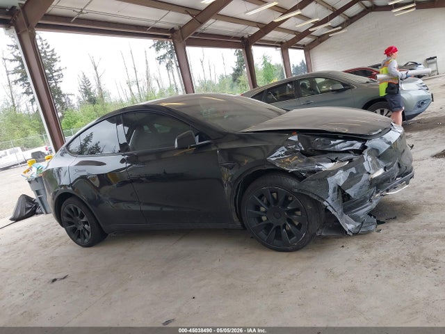 Продажа на аукционе авто 2023 Tesla Model Y Awd/long Range Dual Motor All-wheel Drive, vin: 7SAYGDEE7PA135045, номер лота: 45038490