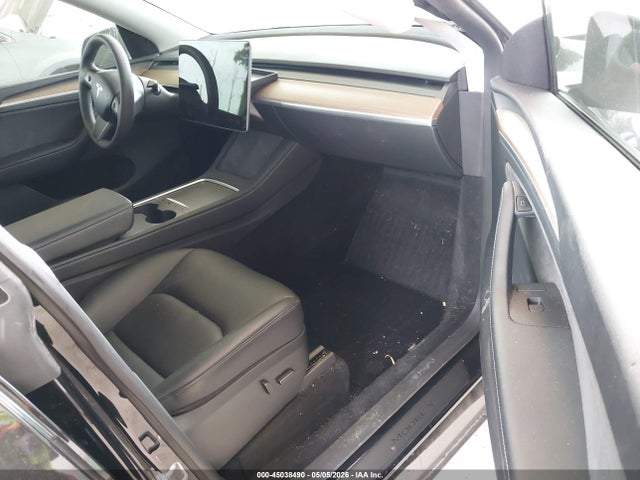 Продажа на аукционе авто 2023 Tesla Model Y Awd/long Range Dual Motor All-wheel Drive, vin: 7SAYGDEE7PA135045, номер лота: 45038490