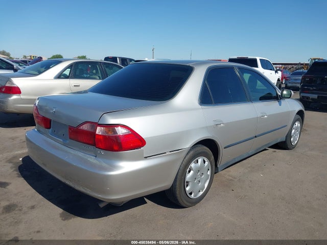 Auction sale of the 1999 Honda Accord Lx, vin: JHMCG5644XC020064, lot number: 45038494