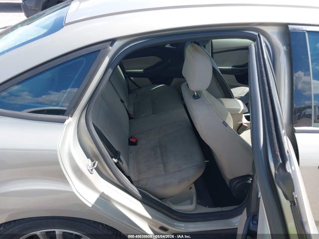 Продажа на аукционе авто 2015 Ford Focus Se, vin: 1FADP3F27FL279967, номер лота: 45038505