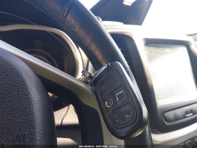 2015 Jeep Cherokee Limited მანქანა იყიდება აუქციონზე, vin: 1C4PJMDS4FW674527, აუქციონის ნომერი: 45038516