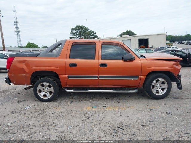 45038559 :رقم المزاد ، 3GNEC12T04G329400 vin ، 2004 Chevrolet Avalanche 1500 مزاد بيع