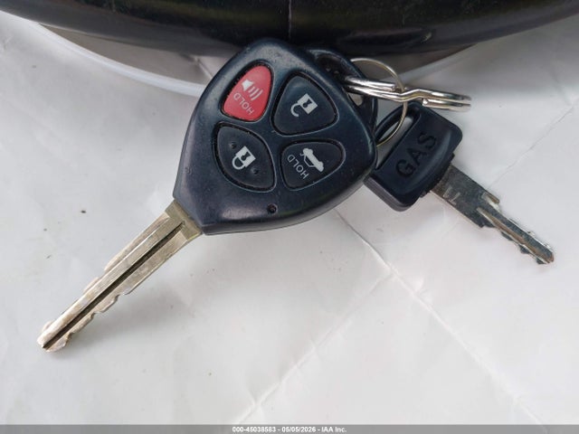45038583 :رقم المزاد ، 4T1BK3DB8CU461701 vin ، 2012 Toyota Avalon مزاد بيع