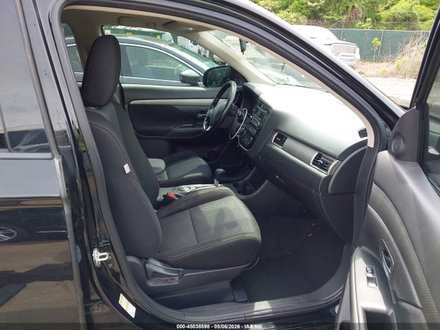 Продаж на аукціоні авто 2016 Mitsubishi Outlander Es, vin: JA4AD2A39GZ037884, номер лоту: 45038598