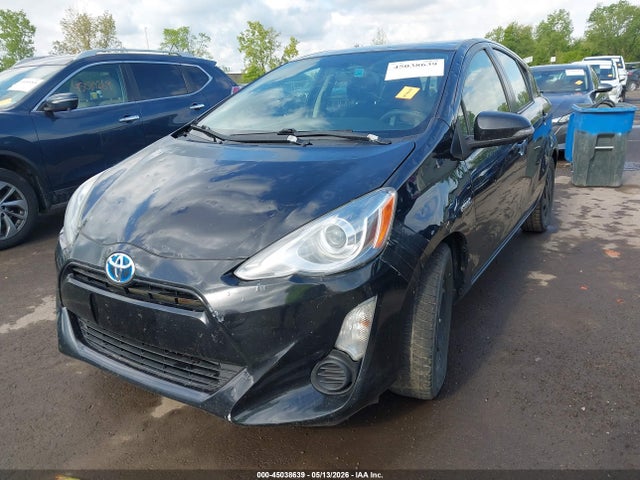 Продажа на аукционе авто 2015 Toyota Prius C Two, vin: JTDKDTB3XF1103077, номер лота: 45038639