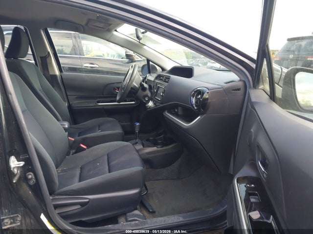 Продажа на аукционе авто 2015 Toyota Prius C Two, vin: JTDKDTB3XF1103077, номер лота: 45038639