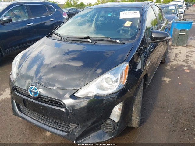 Продажа на аукционе авто 2015 Toyota Prius C Two, vin: JTDKDTB3XF1103077, номер лота: 45038639