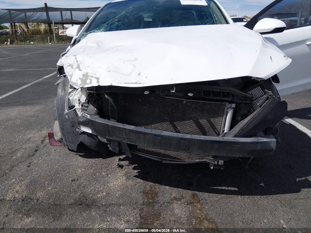 45038658 :رقم المزاد ، 5NPD74LF9HH117076 vin ، 2017 Hyundai Elantra Se مزاد بيع