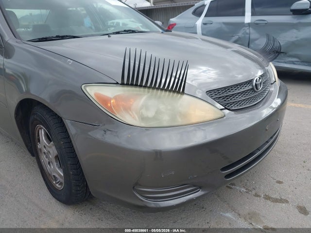 45038661 :رقم المزاد ، 4T1BF32K02U540933 vin ، 2002 Toyota Camry Le V6 مزاد بيع