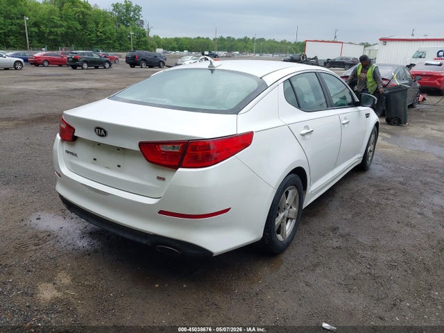 Продаж на аукціоні авто 2015 Kia Optima Lx, vin: KNAGM4A79F5578211, номер лоту: 45038676