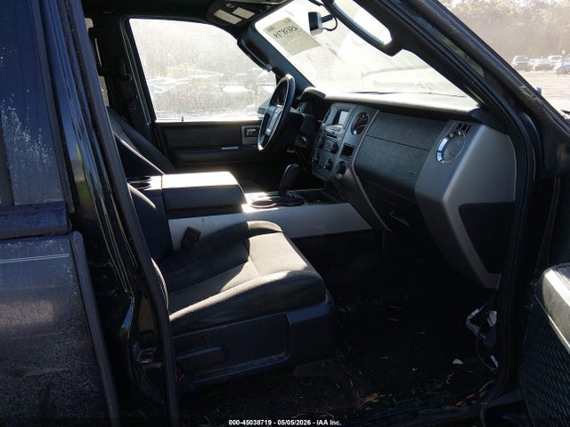 Продажа на аукционе авто 2015 Ford Expedition El Xlt, vin: 1FMJK1HT2FEF38323, номер лота: 45038719