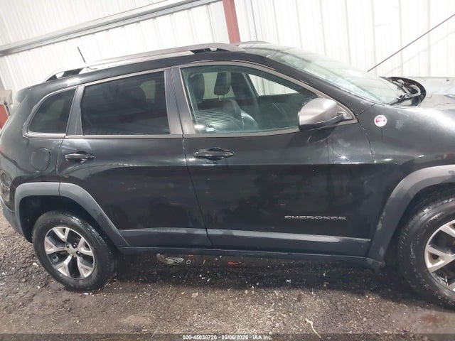 Продажа на аукционе авто 2016 Jeep Cherokee Trailhawk, vin: 1C4PJMBS2GW124537, номер лота: 45038720