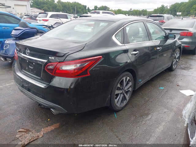 45038767 :رقم المزاد ، 1N4AL3AP4HN361387 vin ، 2017 Nissan Altima 2.5 Sr مزاد بيع