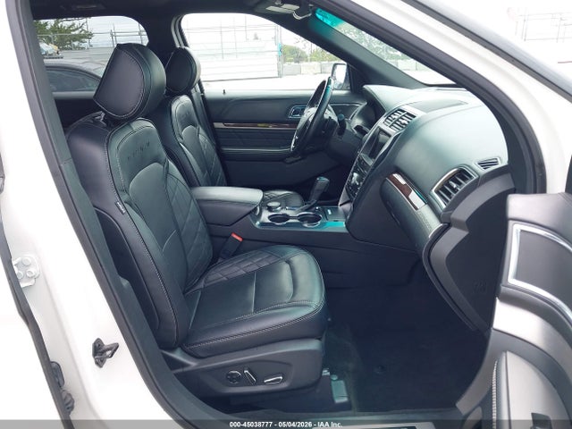 1FM5K8HT3HGA16270 Ford Explorer Platinum