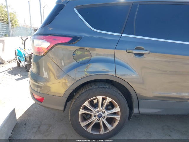 1FMCU0GD2HUC28172 Ford ESCAPE SE
