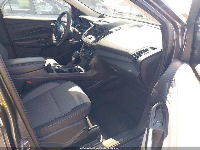 1FMCU0GD2HUC28172 Ford ESCAPE SE