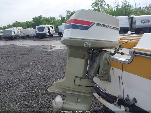 45038808 :رقم المزاد ، STR29275M748 vin ، 1974 Starcraft 15ft Boat مزاد بيع
