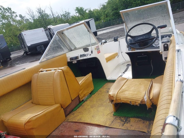45038808 :رقم المزاد ، STR29275M748 vin ، 1974 Starcraft 15ft Boat مزاد بيع